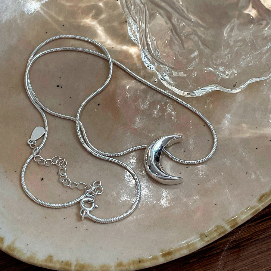 Crescent 925 Sterling Silver Necklace