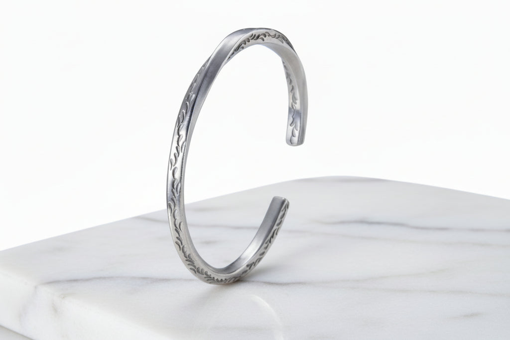 Viking Mobius Strip Fine Silver Bracelet